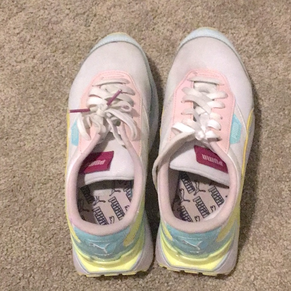 Cute Puma Sneakers ✨